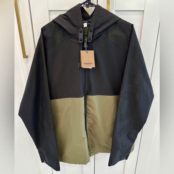 Burberry Compton Hooded Jacket - Picture 2 of 10